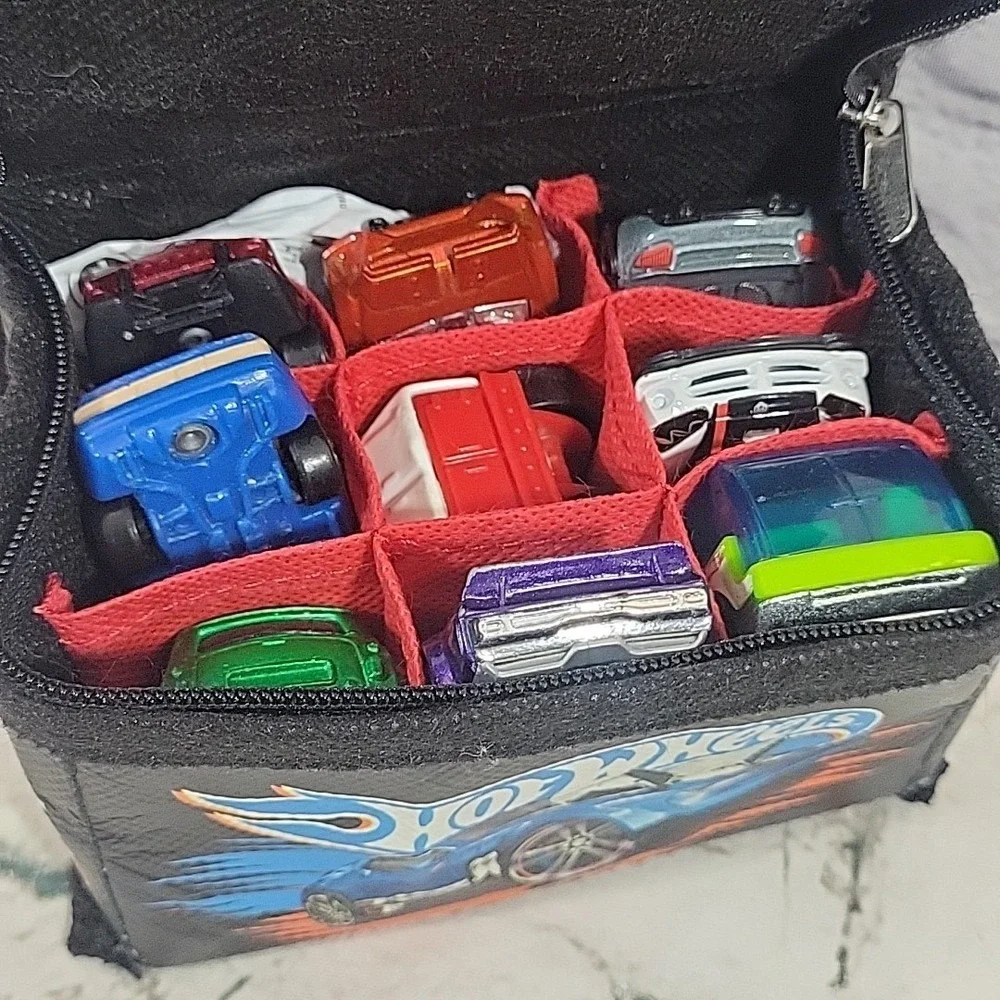 Hot Wheels 9 Car Travel‎ Tote Zippered Case Storage w/ Replacement Cars